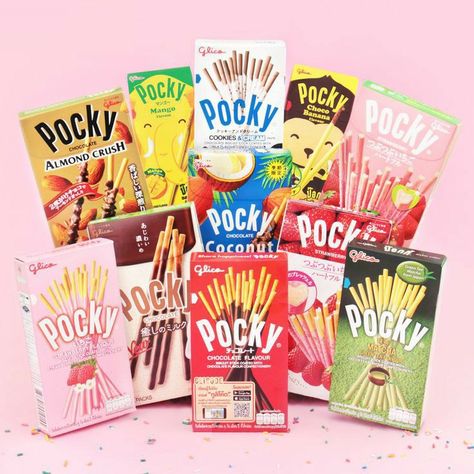 Deku's Birthday, Pocky Aesthetic, Snacks Japonais, Childhood Food, Pocky Sticks, Japan Snacks, Japan Candy, Food Drawings, Korean Snacks