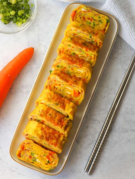 Gyeran Mari Korean Rolled Omelette - Christie at Home Cooking Recipes Aesthetic, Korean Breakfast Aesthetic, Korean Omelette, Korean Egg Rolls, Korean Healthy Food, Healthy Korean Food, Japanese Side Dishes, Aesthetic Korean Food, Gyeran Mari