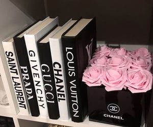 Chanel Room, Designer Books, Chanel Decor, Glamour Decor, Logo Stickers, Glam Decor, Decoration Inspiration, Living Room Decor Apartment, Room Ideas Bedroom