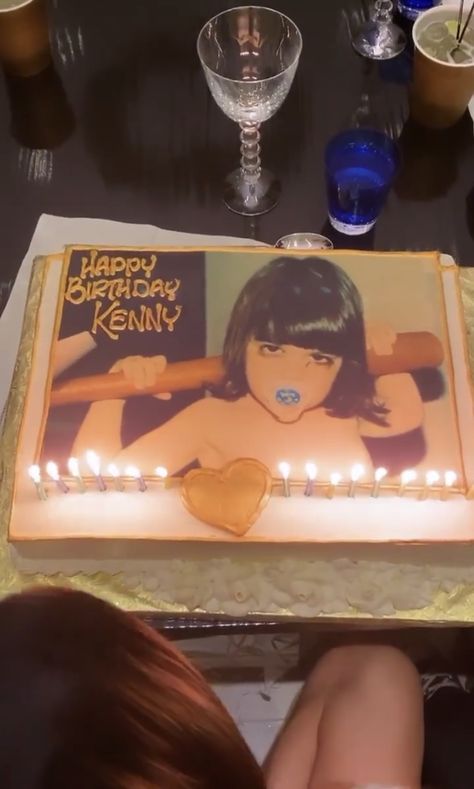 Kendall Jenner Birthday Cake, Kendall Jenner Birthday, Birthday Cale, Character Girl, Kendal Jenner, Happy 21st Birthday, Cartoon Tattoos, Kendall Jenner, Main Characters