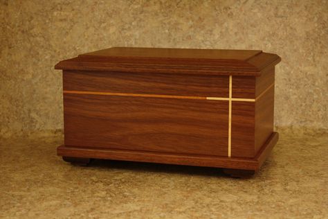 Walnut Pisgah Cremation Urn Wooden Cremation Urns Boxes, Urn Boxes For Ashes Diy, Urn Ideas For Ashes, Diy Urns For Ashes, Wood Pet Urn, Wood Box Design, Pet Caskets, Bandsaw Boxes, Cremation Boxes