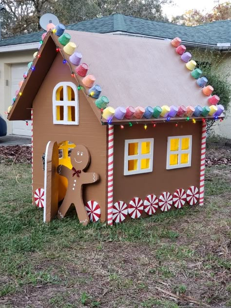 Ginger Bread House Out Of Card Board, Ginger Bread House Parade Float, Diy Cardboard Gingerbread House For Kids, Diy Ginger Bread Houses Cardboard, Ginger Bread Christmas Decorations Ideas Diy, Cardboard Gingerbread Playhouse, Gingerbread House Christmas Float, Card Board Gingerbread House Ideas, Life Size Cardboard Gingerbread House