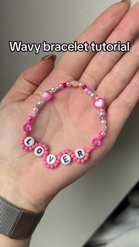 TikTok · AurasMoonstone Friendship Bracelets Patterns Taylor Swift, Fun Eras Tour Bracelets, Wavy Taylor Swift Bracelet, Cute Bracelet Ideas With Words, Diy Beaded Bracelets Ideas Tutorials, Wavy Bead Bracelet Tutorial, Best Eras Tour Bracelets, Concert Bracelets Diy, Bracelet Color Combos Disney