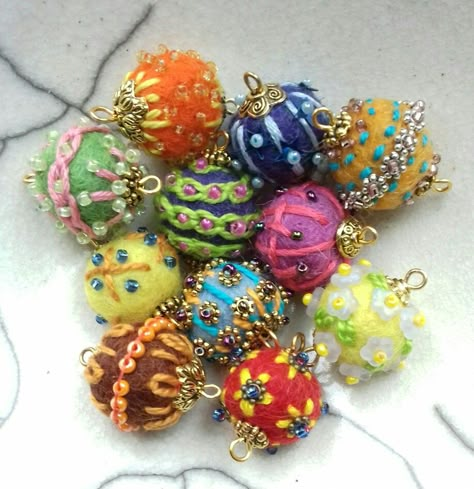 Felted Balls, Needle Felt Balls, Felting On A Ball, Felt Ball Jewelry, Embroidered Felt Balls, Felt Wool Ball, Diy Fabric Jewellery, Fiber Art Jewelry, Felt Beads