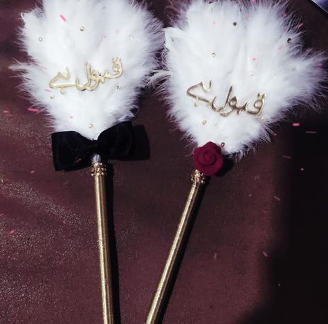 Follow more on instagram Nikah Pen, Nikah Decor, Wedding Pen, Wedding Gift Pack, Wedding Background Decoration, Creative Wedding Gifts, Bridal Gift Wrapping Ideas, Personalized Wedding Decor, Desi Wedding Decor