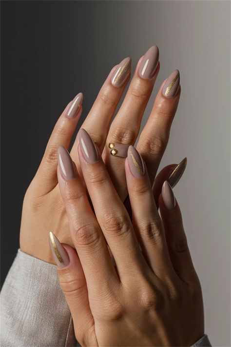 Professional Nails For Work, Office Nails Professional, Simple Nail Ideas, Ready Aesthetic, Office Nails, Bday Nails, Nails Professional, Short Almond Nails, Classy Nail Designs