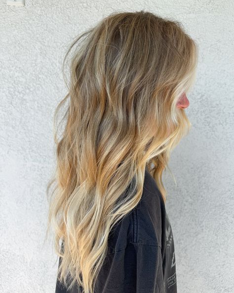 Make her soft and beachy! The goal was an effortless pop for summer!! I am obsessed with these low maintenance blondes for summer ☀️ @dangerjonescreative @mastersofbalayage #mobawards_blonde2024 #masterofbalayage #newsummerblonde #summergoldenblonde #goldenblondehair #summerbalayage #effortlessblonde #dangerjonesglosstonersaretheshit #dangerjonescollective #utahblonde #ogdenutah Surfer Girl Hair Color, Surf Blonde Hair, Lived In Dirty Blonde, Surfer Blonde Hair, Beachy Blonde Highlights, Beachy Blonde Hair, Beachy Blonde, Beach Blonde Hair, Surf Hair