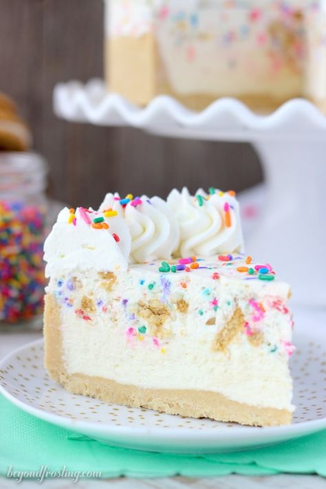 No-Bake Funfetti Mousse Pie - Beyond Frosting Cheesecake Birthday Cake, Cheesecake Birthday, Birthday Cake Cheesecake, Funfetti Cheesecake, Cake Batter Ice Cream, Simple Sugar, Torte Cupcake, Sugar Cookie Bars, Easy Sugar Cookies