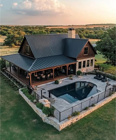 Cabin Style Homes, Pool House Plans, Barn Style House Plans, Dream Life House, Gorgeous Houses, Ranch Style Homes, Ranch Style Home, Wrap Around Porch, Barn Style House