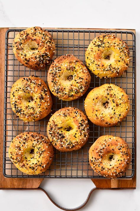 These Almond Flour Bagels are the best vegan, gluten-free bagels for breakfast. They are easy to make with just 5 ingredients, high-protein, crusty on the edges, and moist in the middle, the perfect bread for sandwiches. Almond Flour Bagels, Gluten Free Bagel Recipe, Bread For Sandwiches, Conscious Plant Kitchen, Healthy Bagel, Bagel Recipe Easy, Vegan Bagel, Almond Flour Cakes, Almond Flour Bread