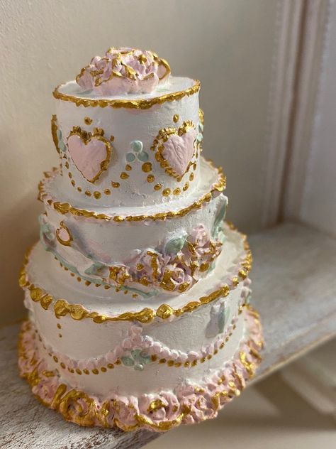 Miniature wedding cake made of plaster,painted by hand with acrylic paint. Victorian Wedding Cakes, Wedding Cake Art, Miniature Cakes, Cakes To Make, Vintage Birthday Cakes, Three Tier Cake, Barbie Wedding, Miniature Cake, Creative Birthday Cakes