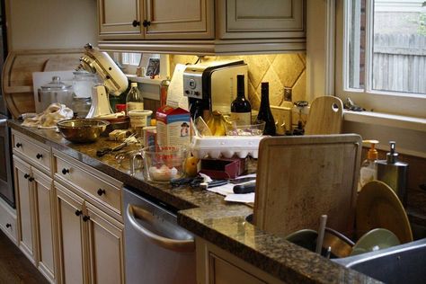 Next To Normal, Messy Kitchen, Прикроватные Тумбочки, Kitchen Wallpaper, Kitchen Cart, Dream Kitchen, Liquor Cabinet, The Kitchen, Kitchen Design