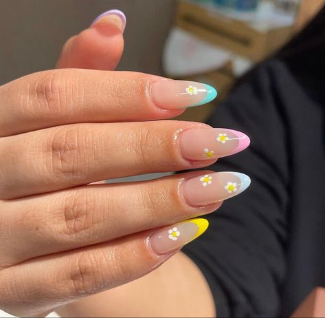 Nails Spring Flowers, Summer Nail Art Ideas, Almond Press On Nails, Long Almond, Handmade Makeup, Halloween Press On Nails, Summer Nail Art, Fantasy Nails, Nail Art Designs Videos