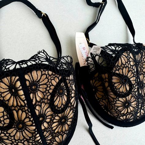 NEW VS Bra with lace Victoria’s Secret with tags Lacey Bra, Vs Bras, Bra Brands, Victoria’s Secret, Victoria's Secret, Adjustable Straps, Bra, Tags, Brand New