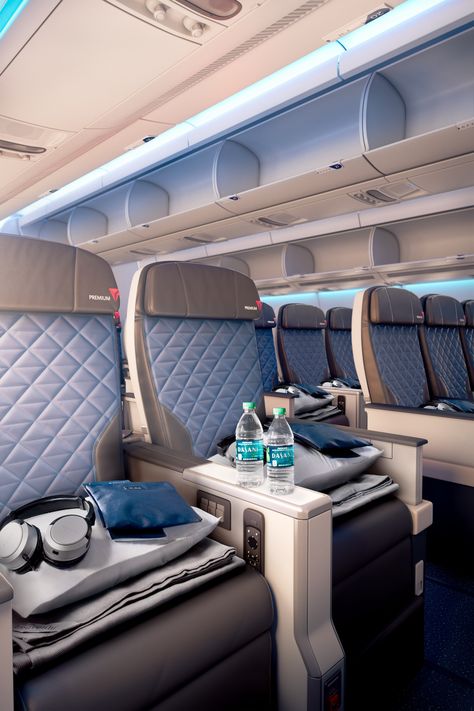 From seat width to amenity kits, we explore the differences when flying premium economy. Plane Travel Hacks, Cute Background For Zepeto, Premium Economy, Plane Seats, Economy Seats, Amenity Kits, Airport Aesthetic, Best Airlines, Airport Travel