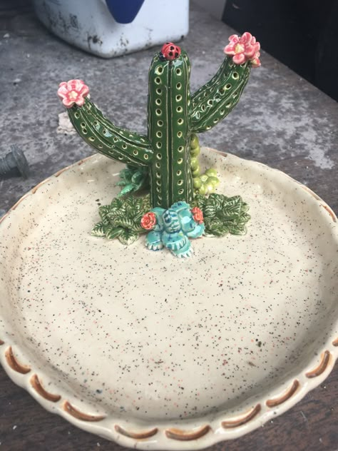 Cactus Ceramic Ideas, Pottery Cactus Ideas, Cactus Pottery, Cactus Bowl, Clay Cactus, Ceramic Cactus, Desert Clay, Cactus Ceramic, Mexican Ceramics