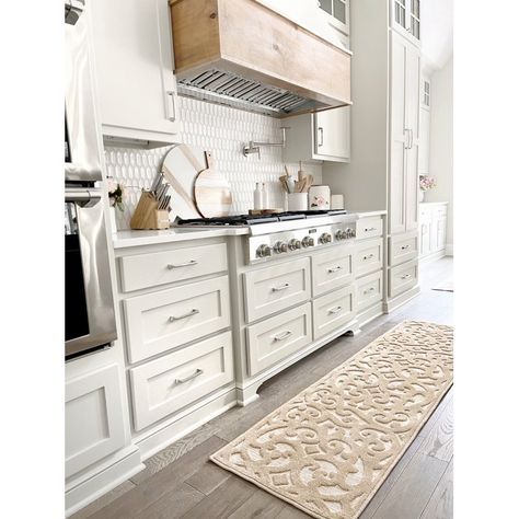 My Texas House Irongate Rug, Driftwood, 1'11" x 7'6" - Walmart.com Hood Over Stove, Hoods Over Stoves, Rug Walmart, Clean Kitchen Design, Modern Trellis, Holland House, My Texas House, Texas House, Outdoor Runner Rug