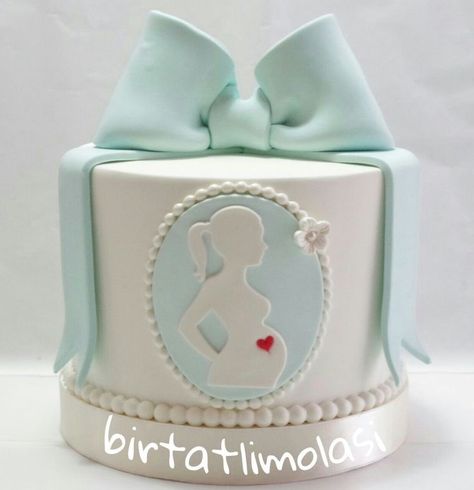 Pregnant Birthday Cake, Pregnant Cake Design, Pregnant Cake Ideas, Pregnancy Cake Ideas, Mom To Be Cake Design, Mum To Be Cake, Mommy To Be Cake, Mom To Be Cake, Pregnancy Cake