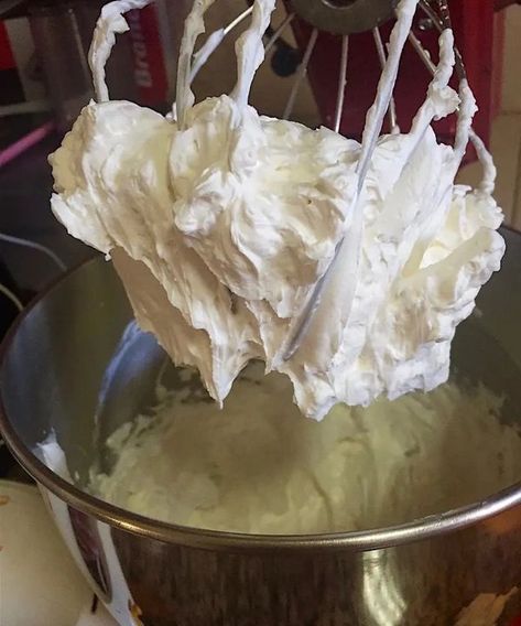 Cheesecake Dip Recipe, Keto Whipped Cream, Cheesecake Dip, Cake Frosting Recipe, Creme Dessert, Low Carb Cheesecake, Sugar Free Low Carb, Meringue Cookies, Marshmallow Fluff