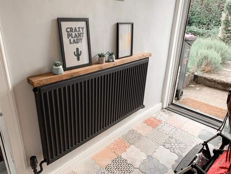 Radiator painted black DIY frenchic Blackjack Designer Radiators Living Rooms, Radiators Living Room, Entrance Hall Decor, Painted Radiator, Home Radiators, Narrow Hallway Decorating, Black Radiators, Hallway Designs, Hal Decor