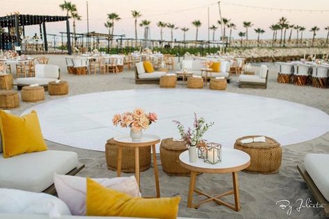 Round Dance Floor, Beach Wedding Setup, Vinyl Hardwood Flooring, Cheap Vinyl Flooring, Best Wood Flooring, Outdoor Dance Floors, Aruba Weddings, Wedding Table Setup, Ojai Wedding