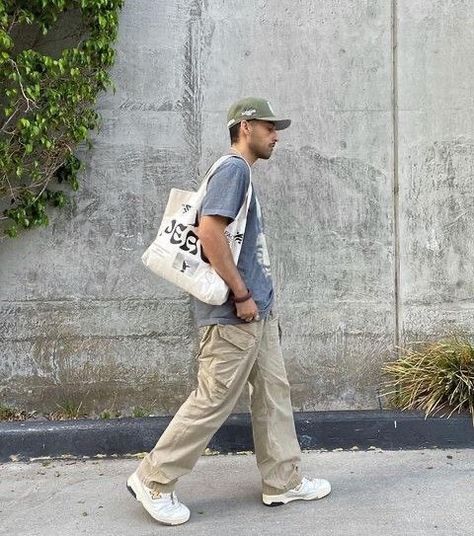 Canvas Tote Bag Outfit, Khaki Pants Outfit Men, Cloth Tote Bags, Khaki Pants Outfit, Mens Tote Bag, Tote Bag Outfit, Streetwear For Men, Men's Totes, Bag Outfit