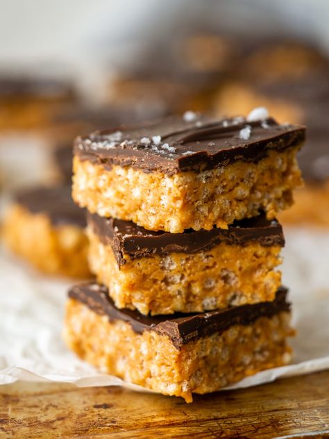 Use this Peanut Butter Chocolate Rice Krispie Bars recipe to make the easiest no-bake treat! Just add your ingredients to a bowl, mix together, press into bars, top with melted chocolate, chill and enjoy. Colleen Christensen, Treats With Peanut Butter, K Bars, Ice Cream Cookie Cake, Special K Bars, Scotcheroos Recipe, Recipe For Rice, Black Bean Ground Beef, Ground Beef And Noodles