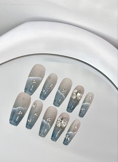 #nails #aesthetic #chinesenails Chinese Blue Nails, Chinese Nails Designs Acrylic, Asian Acrylic Nails Blue, Blue Japanese Nails, Blue Long Nails, Blue Japanese Nail Art, Chinese Nails, Chinese Blue, Nails Aesthetic