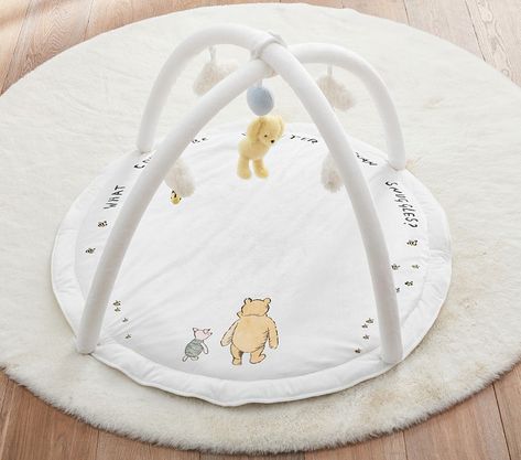 Heirloom Baby Blankets, Pooh Nursery, Baby Nursery Inspiration, Winnie The Pooh Nursery, Baby Room Themes, Winnie The Pooh Plush, Nursery Room Design, Baby Boy Room Nursery, Baby Room Inspiration