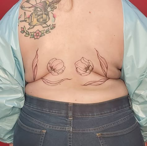 Stomach Tattoo Plus Size Women, Back Tattoo On Plus Size Women, Tummy Tattoo Plus Size, Fat People Tattoos, Stomach Tattoo Plus Size, Body Contouring Tattoo, Plus Size Tattooed Women, Stomach Tattoos Women Plus Size, Plus Size Tattoo Placement