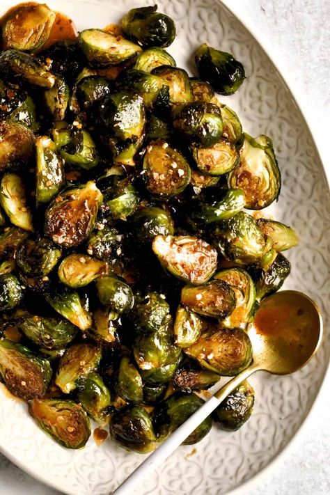 Longhorn Brussel Sprouts Recipe Copycat, Longhorn Brussel Sprouts Recipe, Brussel Sprout Recipe, Honey Brussel Sprouts, Cozy Fall Dinner, Sprout Recipe, Fall Dinner Ideas, Yummy Vegetables, Crispy Brussels Sprouts