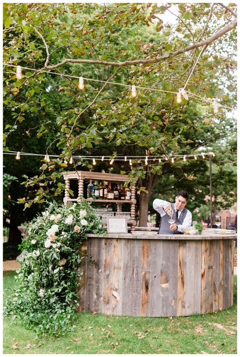 Tennessee Farmhouse, Wedding Area, Fall Garden Wedding, Venue Inspiration, Bbq Wedding, Magic Garden, Fall Garden, Event Floral Design, Magical Garden