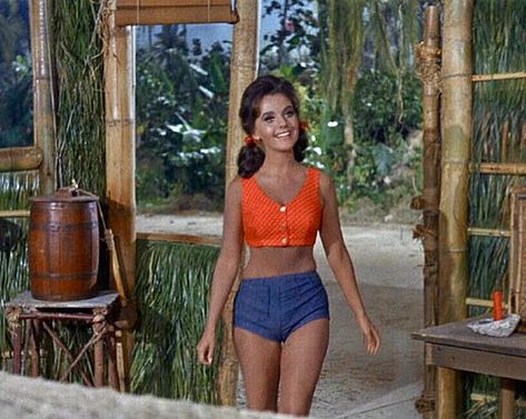 Giligans Island, Mary Ann And Ginger, Dawn Wells, Gilligans Island, Gilligan’s Island, Tina Louise, Wood Stars, Ann Summers, Priscilla Presley