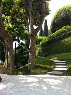 Vila Del Balbianello, Lenno Italy, Villa Balbianello, Villa Del Balbianello, Comer See, Outdoor Landscape Lighting, Tagaytay, Italian Garden, Mediterranean Garden