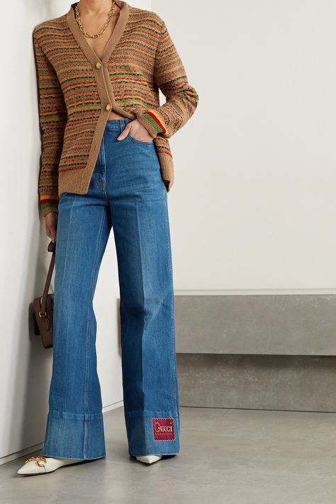 Gucci Outfits Women, Jeans Gucci, Flare Jeans Outfit, Gucci Jeans, Designer Jeans For Women, Gucci Outfits, Top Designer Brands, Designer Jeans, Flared Jeans