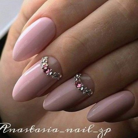 Stone Nails, Nails Bling, Diamond Nail Art, Swarovski Nails, Gem Nails, Cover Girl, Diamond Nails, Crystal Nails, Bling Nails