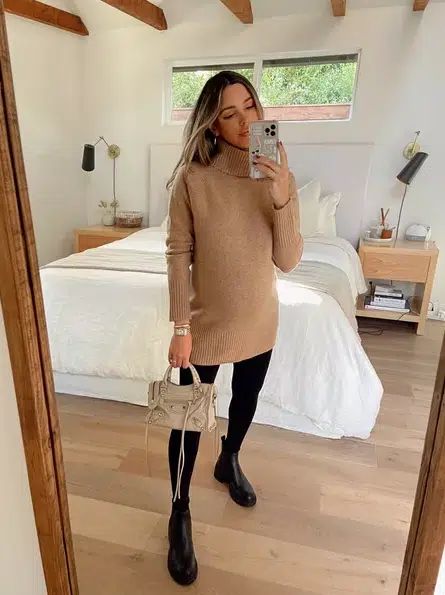 Maternity Business Attire Pants, 2022 Maternity Outfits, Fall And Winter Maternity Outfits Work, Layered Maternity Outfits, Snow Maternity Outfits, New Year’s Eve Pregnancy Outfit, Maternity Brunch Outfit Winter, Bump Work Outfit, Maternity Office Outfits Winter