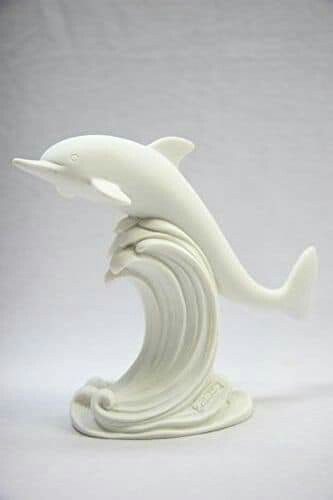 Italy Statues, Dolphin Decor, Styrofoam Art, Wood Sculpture Art, Soapstone Carving, Soap Carving, Sculptures Céramiques, Wood Carving Designs, Fish Sculpture