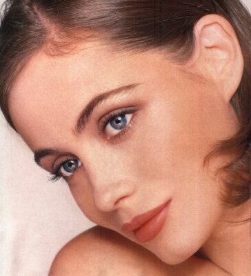 Emmanuelle Beart Famous French Actresses, French Actresses, Candice Bergen, French Film, Jeanne Moreau, Jennifer Beals, Looks Pinterest, Ingrid Bergman, French Beauty