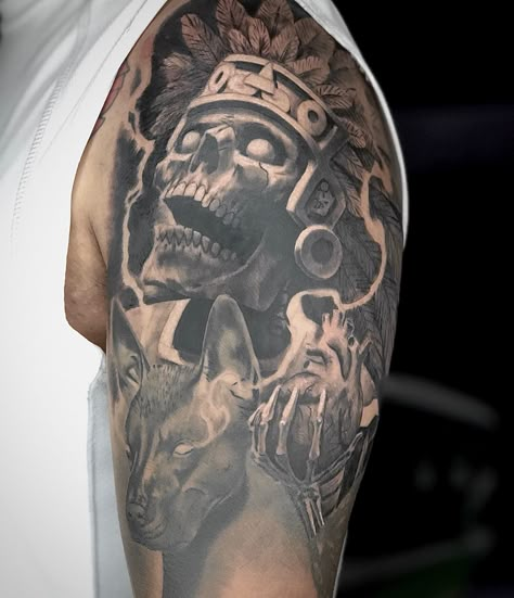 Mexican Heroes, Tattoo Sketch Art, Aztec Warrior Tattoo, Aztec Tattoos Sleeve, Azteca Tattoo, Underarm Tattoo, Painless Tattoo, Aztec Artwork, Mayan Tattoos