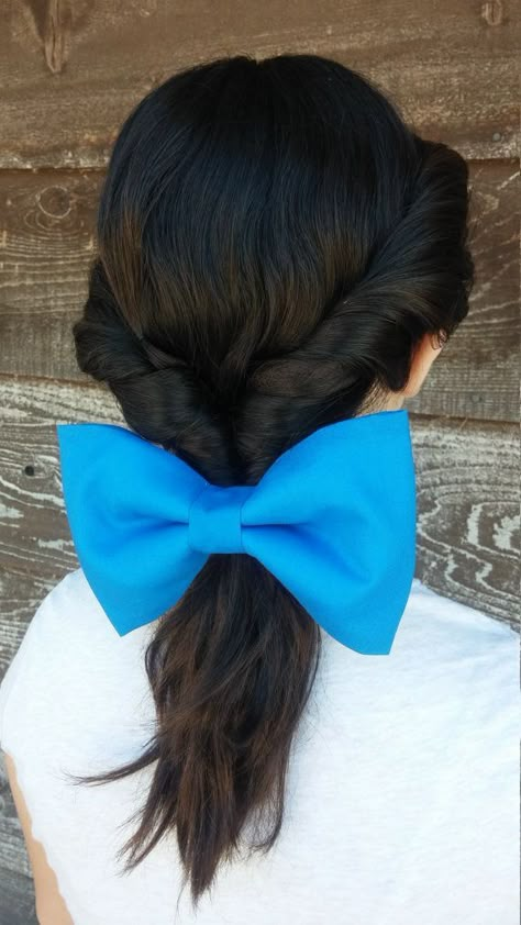 Disney Hair Styles, Disney Hairstyles, Belle Halloween, Beauty And The Beast Costume, Belle Hairstyle, Beast Costume, The Beast Movie, Beauty And The Beast Belle, Belle Costume