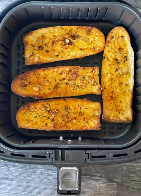 Air Fryer Crusty Bread, Air Fryer Toasted Bread, French Bread In Air Fryer, Air Fryer Italian Bread, Garlic Bread Recipe Air Fryer, Garlic Bread In The Air Fryer, Air Fryer Garlic Toast, Toast Bread In Air Fryer, Garlic Toast In Air Fryer