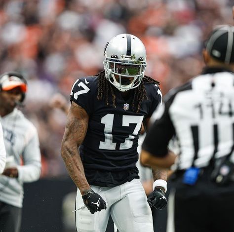 Raiders Davante Adams, Devante Adams Raiders, Davante Adams Wallpaper, Davante Adams Raiders, Devante Adams, Raiders Pictures, Cold Pics, Football Hits, Josh Jacobs