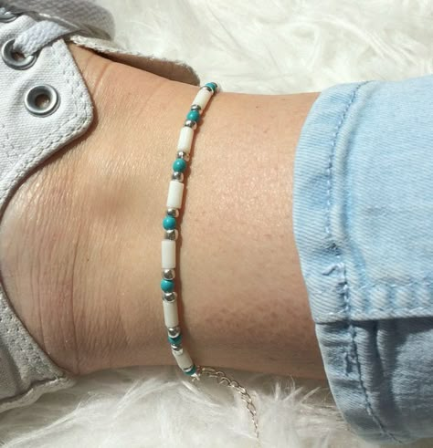 Evil Eye Jewelry Bracelet, Pulseras Kandi, Ankle Bracelets Diy, Diy Beaded Rings, Beaded Necklace Diy, Beads Bracelet Design, Simple Bracelets, Beaded Bracelet Patterns, Beaded Anklets