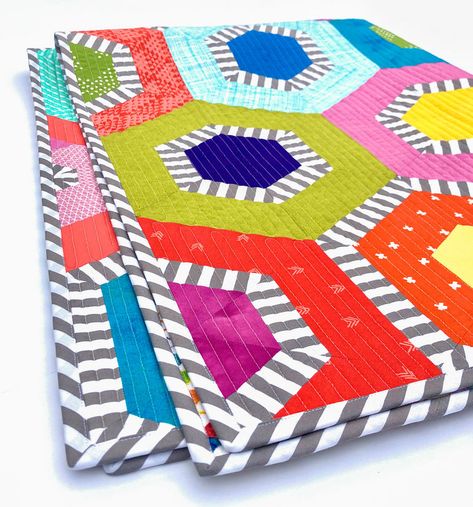 One Quilt, Two Looks Octagon Quilt, Hexagon Quilting, Crumb Quilts, Hexie Quilts Patterns, Jordan Fabrics, Triangle Quilts, Hexagon Quilts, Bright Quilts, Hexie Quilt