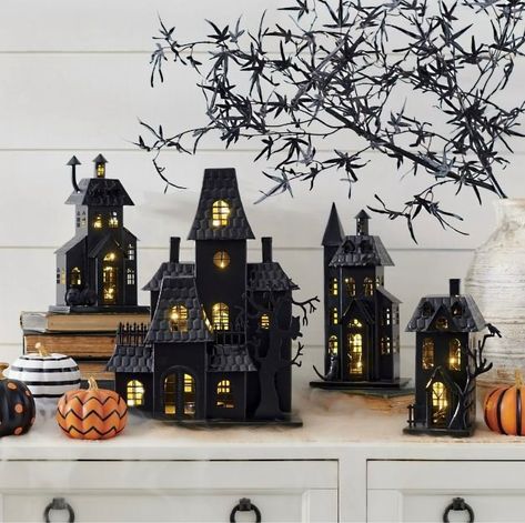 Shop Harvest Pumpkin Wreath and other curated products on LTK, the easiest way to shop everything from your favorite creators. Christmas Homes, Autumn Diy, Haunted House Decorations, Halloween Mantel, Diy Halloween Decor, Halloween Village, Scary Halloween Decorations, Grandin Road, Haunted Houses