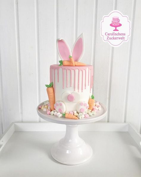 Easter 1st Birthday Cake, Bunny Easter Cake, Easter Fondant Cakes, Easter Bunny Birthday Cake, Elegant Easter Cake, Easter Theme Birthday Cake, Easter Cake Ideas Creative, Easter Theme Cake, Bunny Cake Birthday