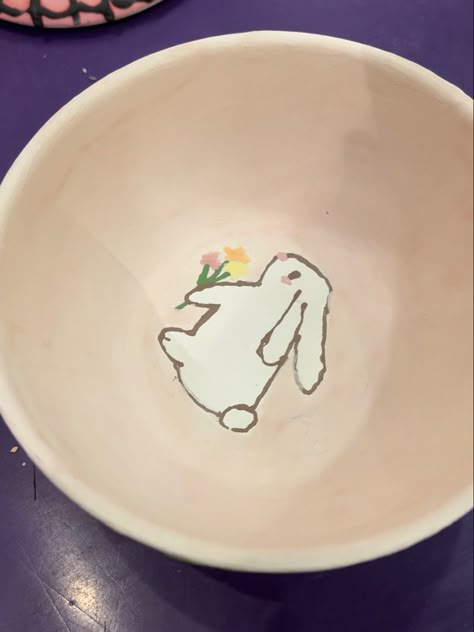 Bunny 🩷🩷🩷 Rabbit Pottery Painting Ideas, Bunny Ceramic Painting, Bunny Pottery Painting, Pottery Painting Ideas Bowls, Bunny Pottery, Girly Activities, Pretty Ceramics, Rabbit Pottery, Pottery Bunny