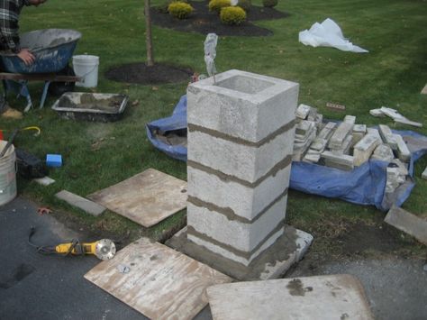 Driveway Columns, Country Driveway, Stone Mailbox, Entrance Gates Driveway, Brick Mailbox, Driveway Entrance Landscaping, Farm Entrance, Diy Mailbox, Brick Columns