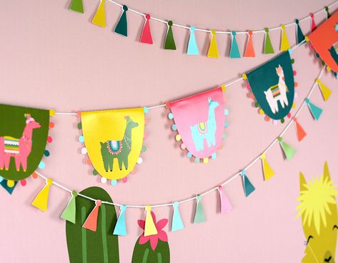 Fiesta de cactus y llamas - Amy Robison Blog Basket Of Yarn, Llama Party, Llama Birthday, Cactus Party, Fiesta Birthday, Party Pack, Toddler Birthday, Christmas Snacks, Fiesta Party